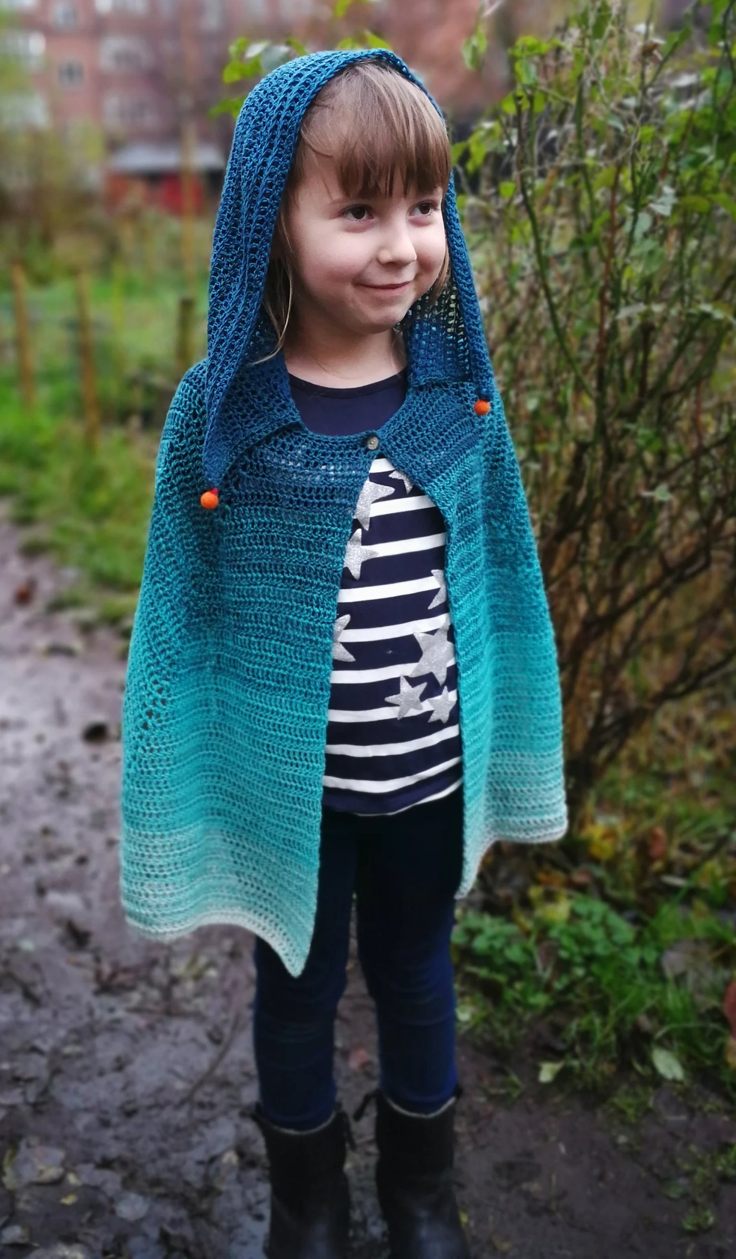 π§ββοΈ Kids Elf Cape β Magical Crochet Fun!