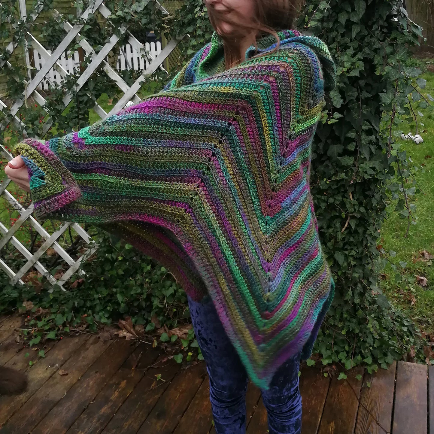 🌿 Pixie Hooded Cape – Easy Crochet