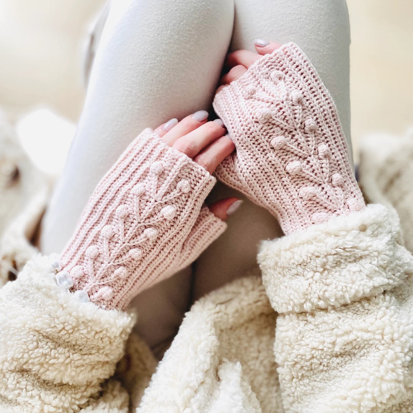 Winter Berry Hat & Mitts Set β Crochet Pattern (PDF)