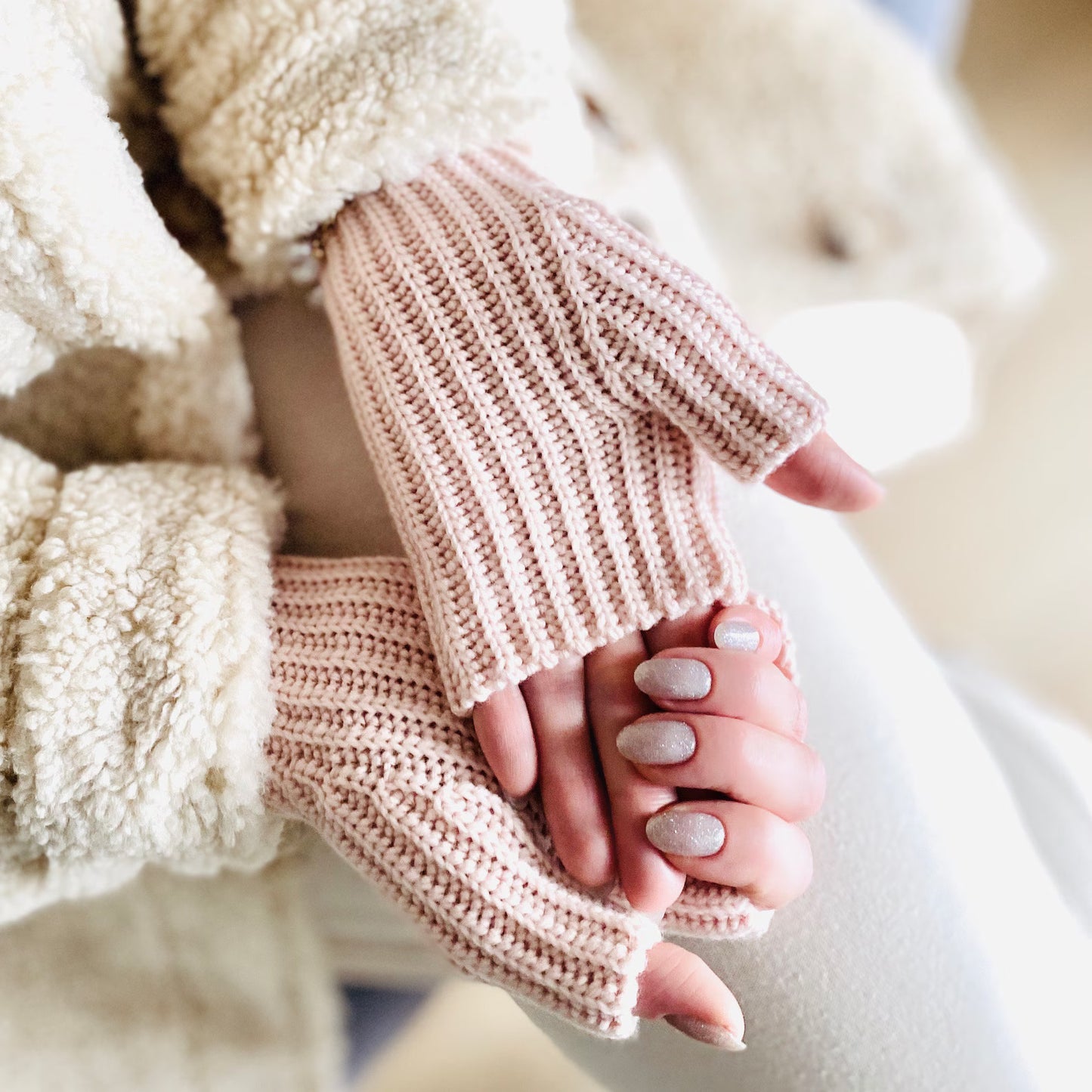 Winter Berry Hat & Mitts Set β Crochet Pattern (PDF)