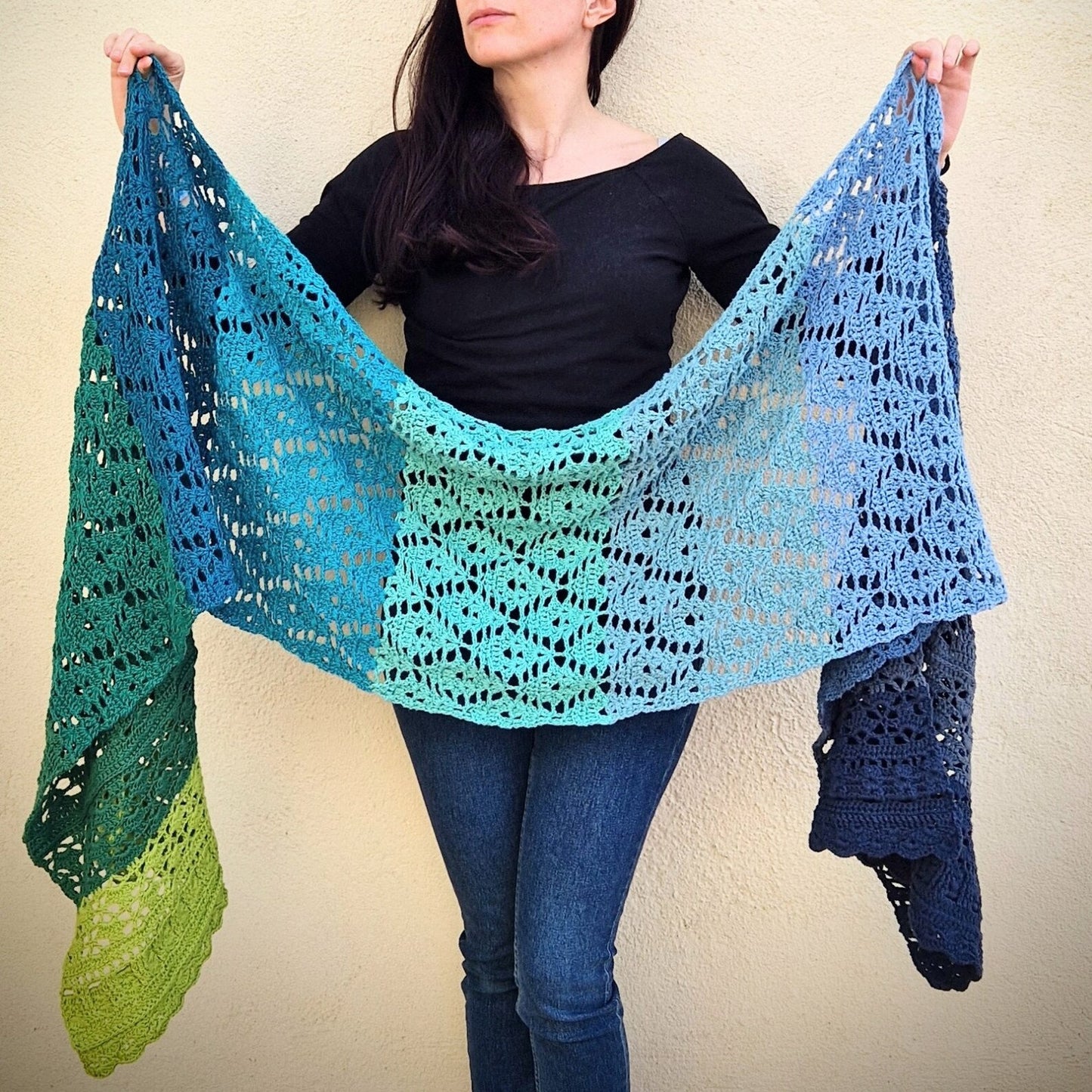 Crochet Shawl Pattern 🧶 Stunning & Timeless Design