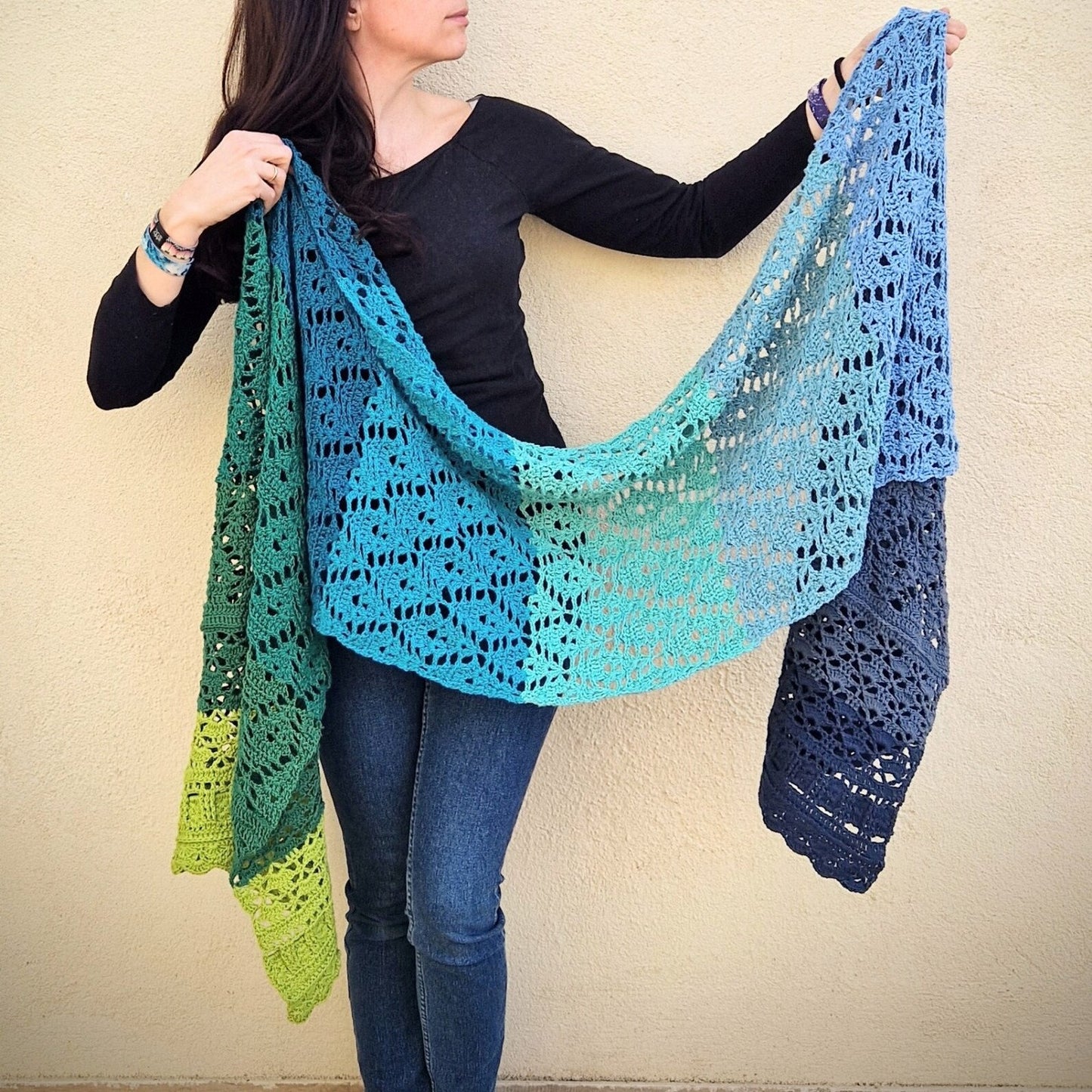 Crochet Shawl Pattern 🧶 Stunning & Timeless Design