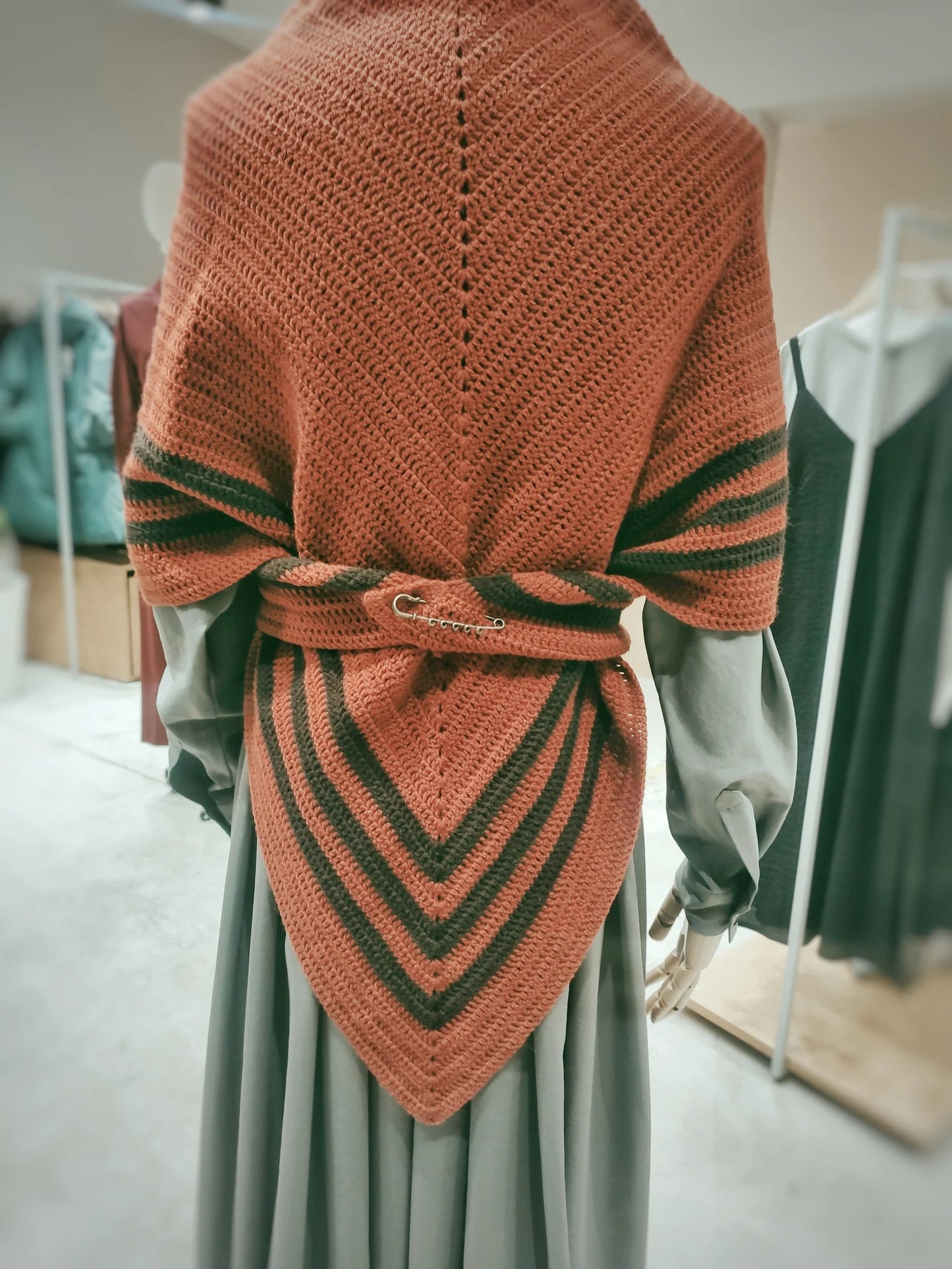🧶✨ Outlander Shawl – Crochet Pattern PDF 🏴