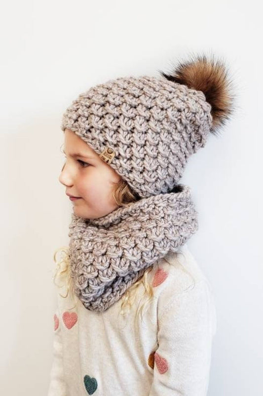 🐝 Honey Bee Beanie & Cowl – Chunky Knit Pattern 🧶