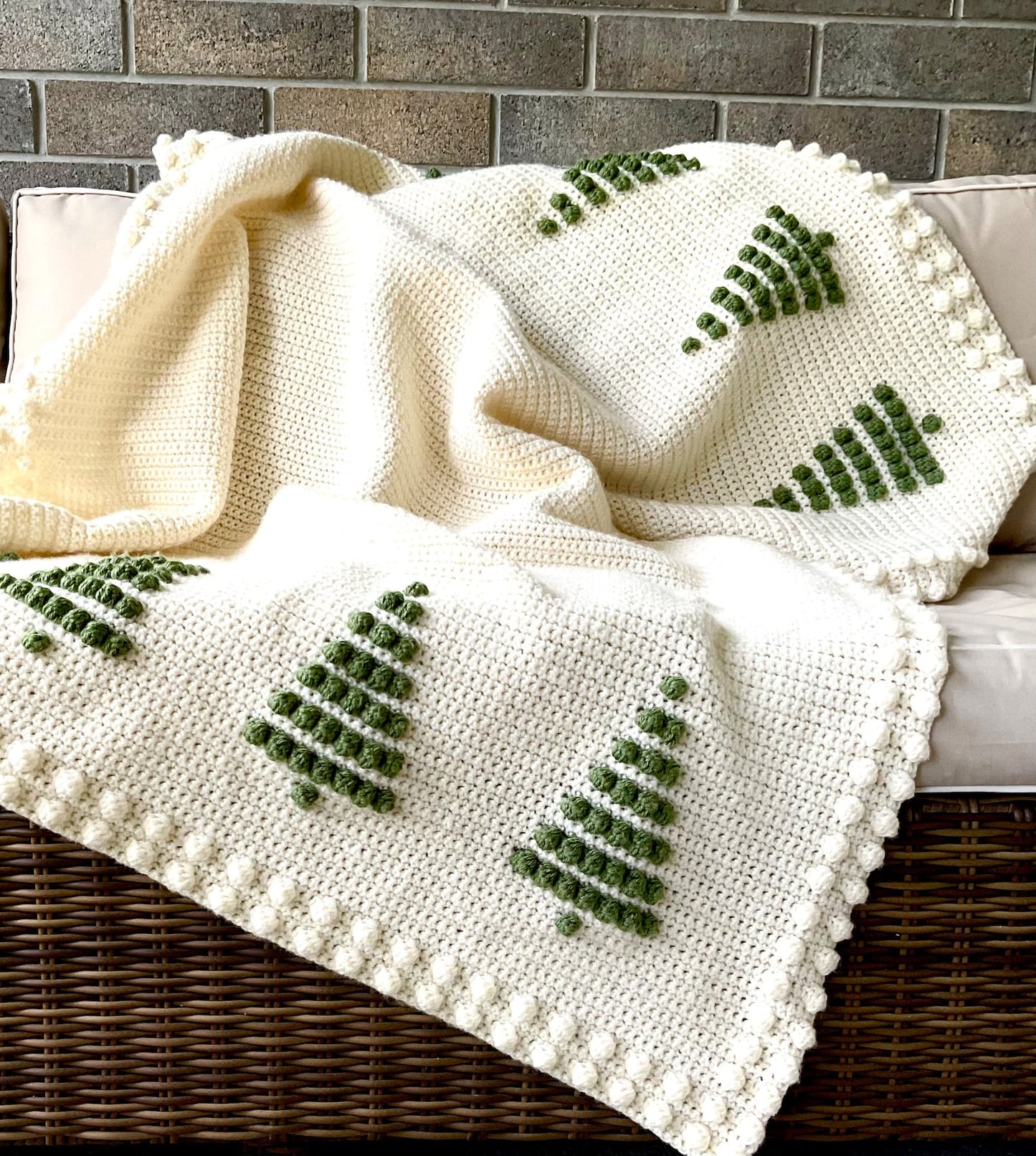 🎄 Pine Tree Crochet Blanket – Cozy Winter Throw Pattern
