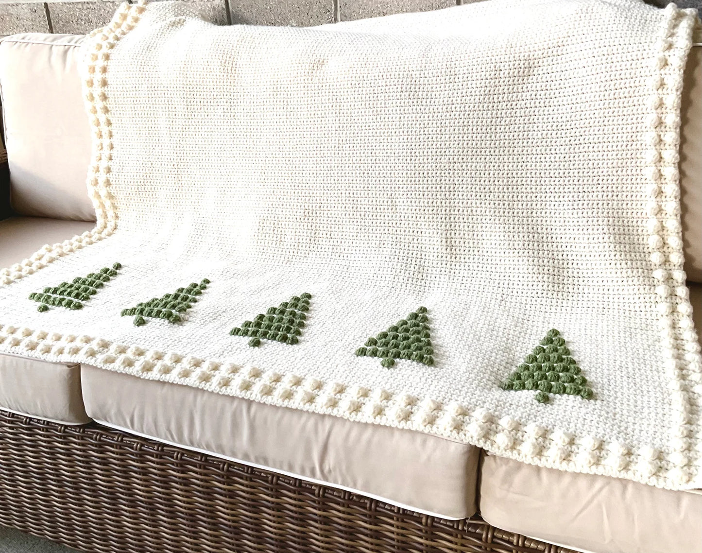 🎄 Pine Tree Crochet Blanket – Cozy Winter Throw Pattern