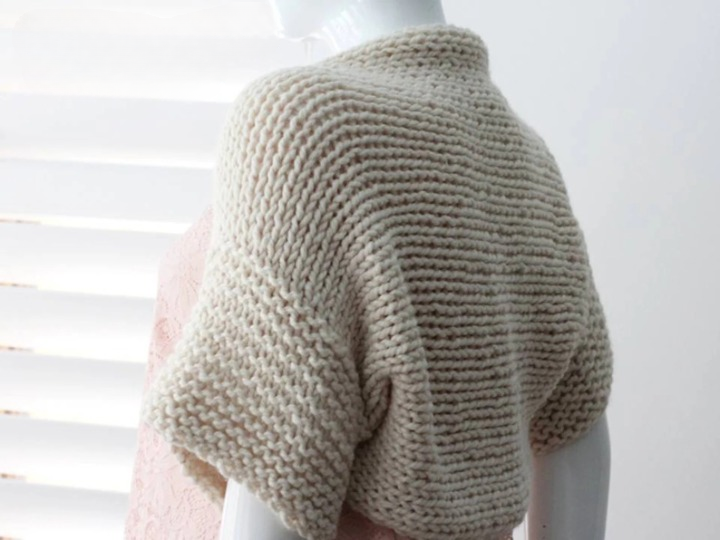 Linanna Chunky Knit Bolero Cardigan Pattern