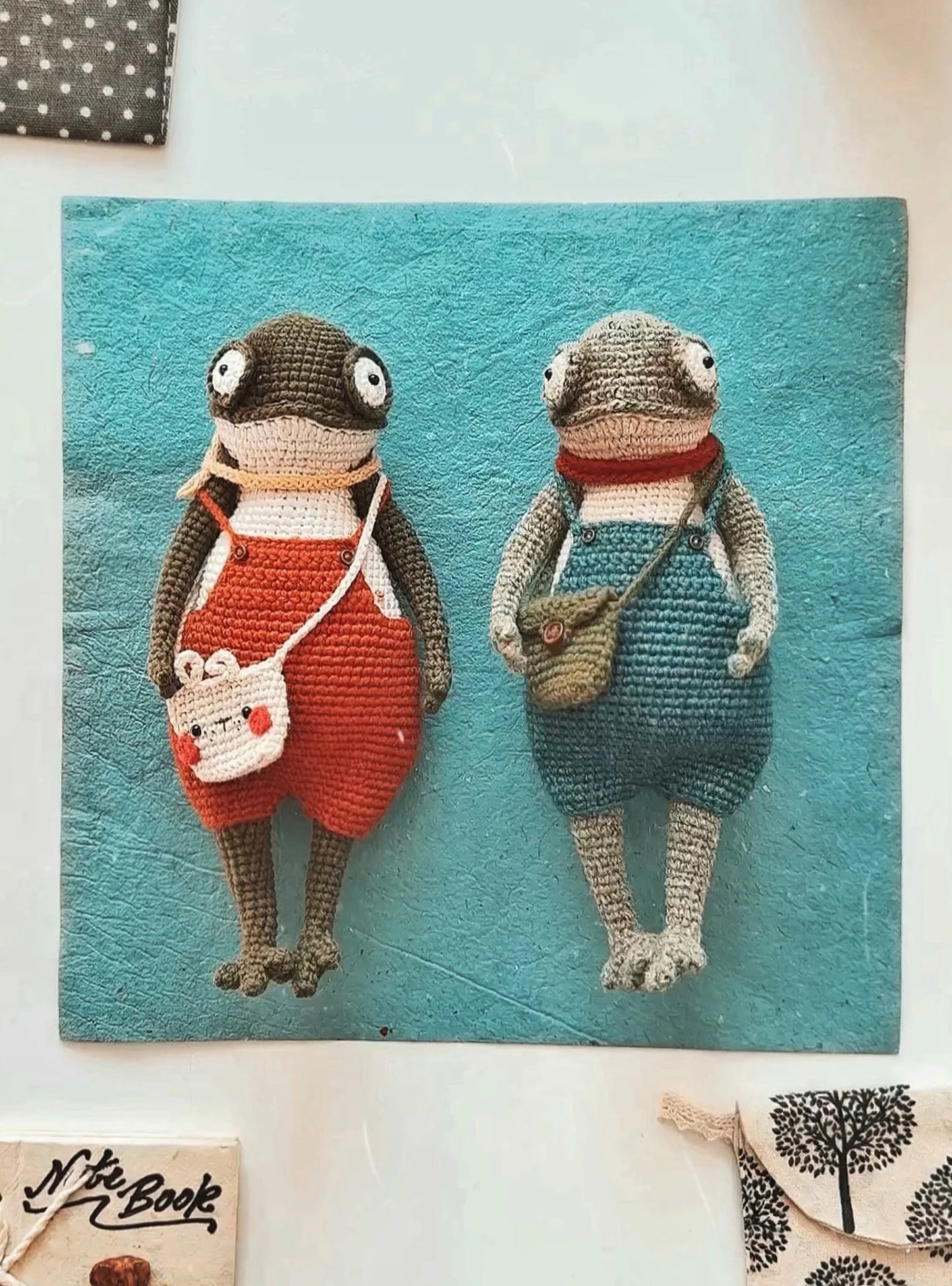 🐸 Cute Frog Amigurumi Crochet Pattern – Vintage Plush Doll