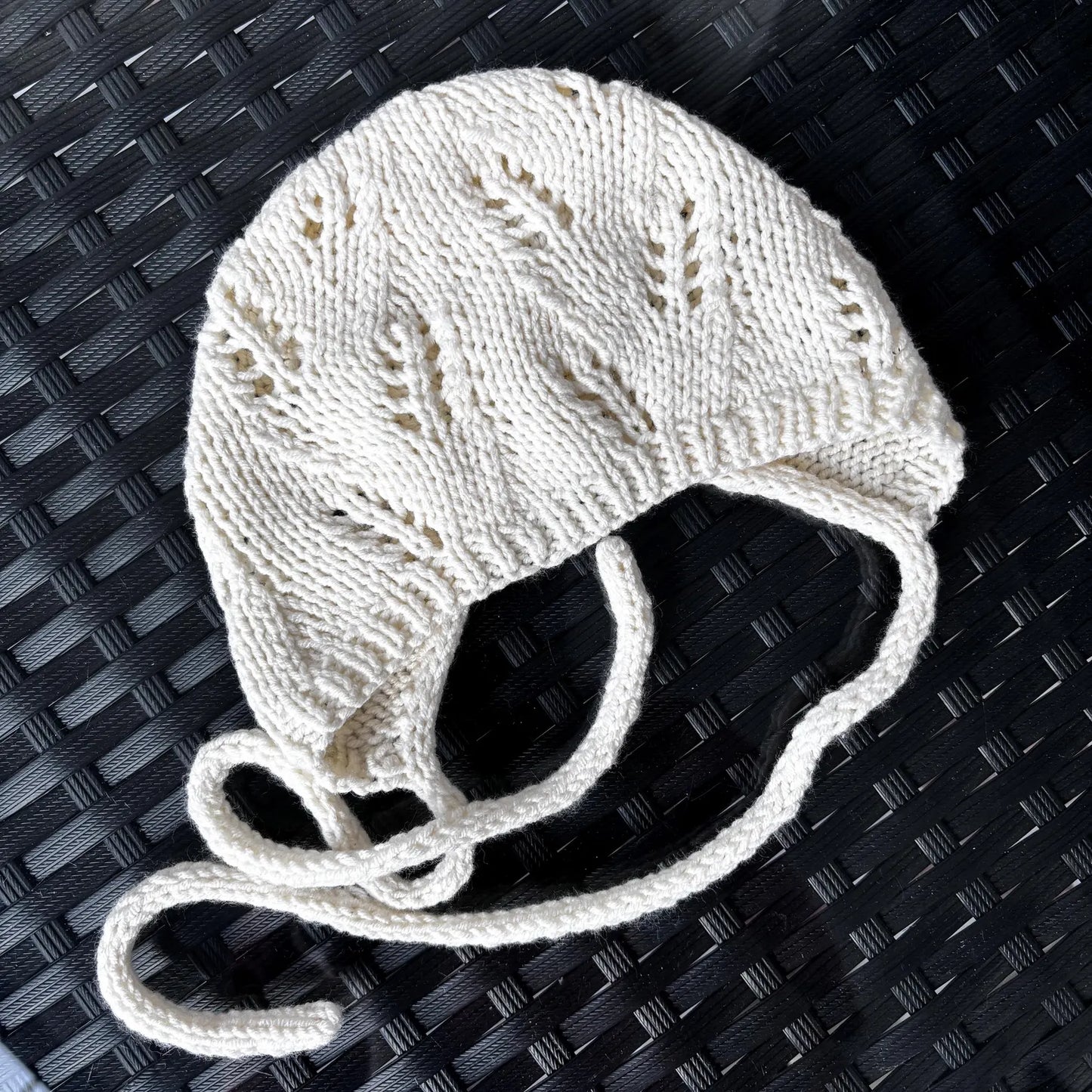 Aveline Baby Bonnet Knitting Pattern PDF