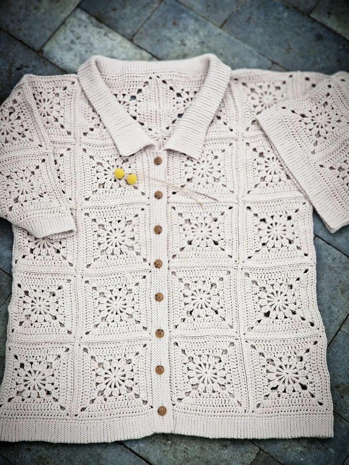 🌼 Granny Square T-Shirt Crochet Pattern PDF